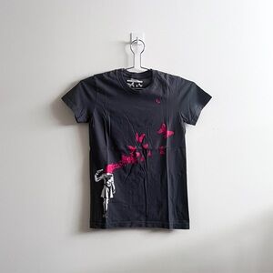 THREADLESS BANKSY SUICIDE GIRL FLOWERS IN ATTIC GRAPHIC T-SHIRT (HEATHER ONYX)
